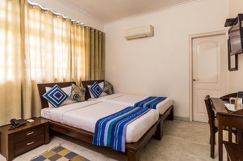 Mehra Residency At The Airport Hotel New Delhi Buitenkant foto